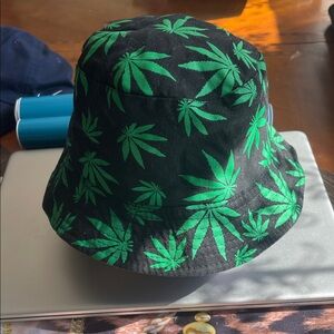 Black and Green Leaf Print Bucket Hat